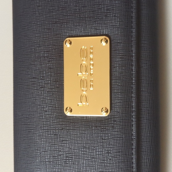 NWOT "bebe los angeles" Women's Black Wallet Gold Logo & Accents w/Wrist Strap - Picture 2 of 8